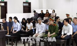 Vụ Hà Văn Thắm và đồng phạm: Tranh luận về khoản vay 500 tỷ đồng của Công ty Trung Dung 