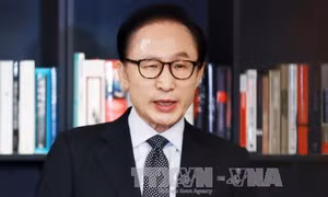 Bê bối chính trị tại Hàn Quốc: Điều tra các phụ tá của cựu Tổng thống Lee Myung-bak