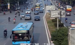 Hà Nội mở thí điểm tuyến xe buýt sử dụng nhiên liệu sạch
