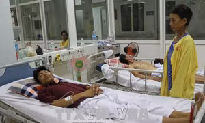 Nghệ An: Ba trong số năm nạn nhân vụ ngạt khí độc ở hầm tàu cá đã ra viện
