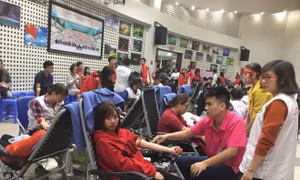 Nườm nượp hiến máu tại Viện Huyết học - Truyền máu Trung ương
