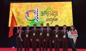 Đoàn Việt Nam giành 1 HCV tại Olympic Toán học Quốc tế năm 2018