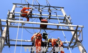 Mùa nóng lại 'nóng' chuyện cung ứng điện