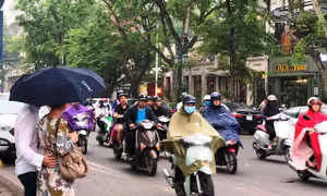 Thời tiết 16/4: Miền Bắc mưa dông, nhiệt độ giảm mạnh, miền Nam nắng nóng