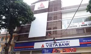 Nhiều ngân hàng tại Hà Nội vi phạm về biển quảng cáo 