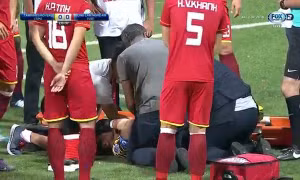 Pha gãy tay ‘rùng rợn’ của thủ môn đội tuyển Việt Nam tại AFC Cup 2018