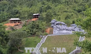 Cương quyết di dời hai hộ dân dựng nhà phía sau Di tích Tượng đài Kéo pháo 