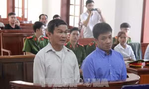 Hoãn phiên tòa xử vụ đâm sập cầu Ghềnh vì vắng mặt bên định giá thiệt hại 