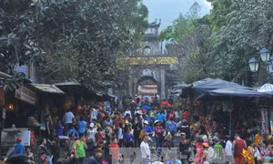 Lễ hội chùa Hương 2016 thu hút 1,5 triệu lượt khách