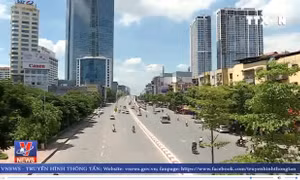 Dân Hà Nội nhao nhác vì nóng đỉnh điểm tới 40 độ C ngoài trời 