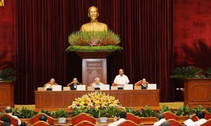 Hội nghị Trung ương 7 Khóa XII: Sôi nổi thảo luận Đề án xây dựng đội ngũ cán bộ các cấp