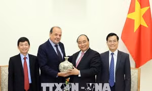 Thủ tướng Nguyễn Xuân Phúc tiếp Đại sứ Chile