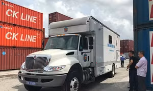 Chặn container phế liệu ‘vô chủ’ vào cảng Hải Phòng