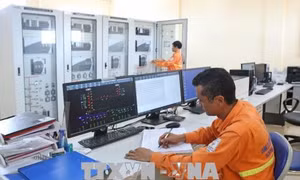 Ngành điện 'hứa' đảm bảo cung cấp điện mùa nắng nóng