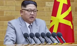 Nhà lãnh đạo Triều Tiên Kim Jong-un 'bắn' thông điệp gì qua bộ cánh mới diện đầu năm?