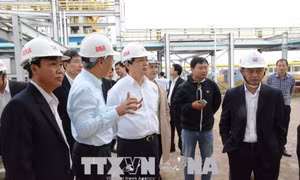 Bộ trưởng Trần Hồng Hà thị sát Nhà máy Alumin Nhân Cơ