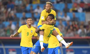 WORLD CUP 2018: Neymar tránh 'vết xe đổ' Messi, Ronaldo 