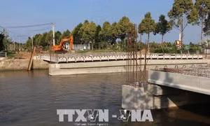 Chủ tịch tỉnh Hậu Giang chỉ đạo sớm họp dân vụ xây cầu Tân Hiệp