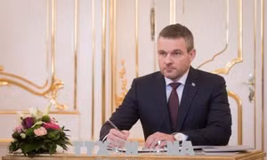 Điện mừng Thủ tướng Chính phủ Cộng hòa Slovakia 