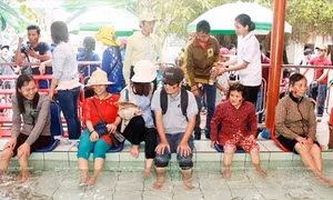 Người khuyết tật tham gia hoạt động du lịch: Bài 2