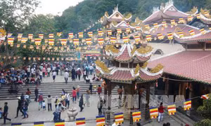 Hội xuân núi Bà Đen năm Mậu Tuất 2018