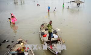 Điện thăm hỏi về tình hình trận lụt ở Ấn Độ 