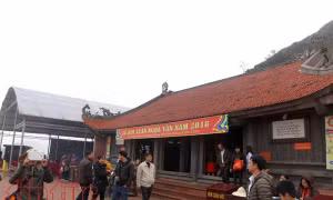 Khai hội xuân Ngọa Vân 2018