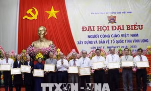 Đồng bào Công giáo Vĩnh Long tích cực thi đua, đóng góp xây dựng quê hương