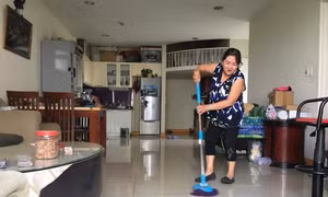 Người dân chung cư Carina mong ngóng ngày trở về 