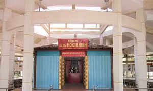 Kỷ niệm 128 năm Ngày sinh Chủ tịch Hồ Chí Minh: Tháng 5 về thăm Long Đức anh hùng