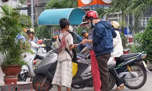 Tổ chức, ép buộc trẻ em đi xin ăn bị phạt tới 15 triệu đồng
