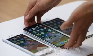 Pin iPhone phát nổ ở Thụy Sĩ, một người bị bỏng 