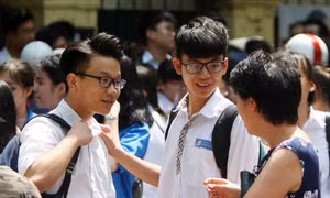 Lọt đề thi môn Ngữ văn, nhưng không ảnh hưởng kết quả làm bài của thí sinh 