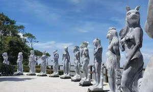 Mặc trang phục cho 12 con giáp: Sự loay hoay của các nhà quản lý văn hóa 