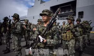 Nhóm Abu Sayyaf đang giam giữ 10 con tin tại Philippines