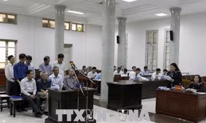 Xét xử vụ vỡ đường ống nước sông Đà: Viện Kiểm sát đề nghị mức án với 9 bị cáo