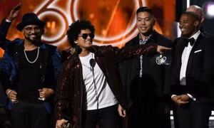 Grammy 2018: Nam ca sĩ Bruno Mars xuất sắc giành 6 giải thưởng quan trọng