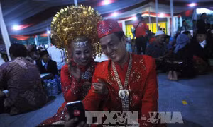 Đám cưới tập thể ở Indonesia nhân dịp Năm mới