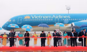 Tổng Bí thư Nguyễn Phú Trọng dự lễ bàn giao máy bay Airbus cho Vietnam Airlines và Vietjet Air
