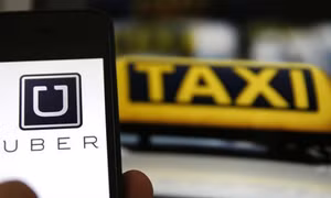 Đề xuất cấm Uber& Grab trên 11 tuyến phố Hà Nội: Bộ Giao thông ủng hộ tổ chức giao thông hợp lý