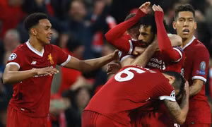 ‘Người cũ’ Salah rực sáng trước AS Roma, xô đổ hàng loạt kỷ lục