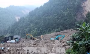Lai Châu: Tập trung tiêu độc khử trùng, vệ sinh môi trường sau lũ