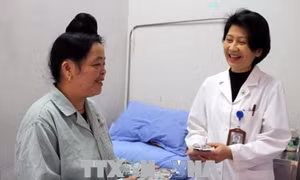 Nữ bác sĩ dân tộc Thái tâm huyết với y học cổ truyền