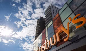 Thỏa thuận 'bom tấn' giữa Sainsbury’s và Asda