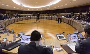  Hội nghị thượng đỉnh EU chia rẽ vì vấn đề ngân sách hậu Brexit