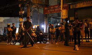 Lãnh đạo Thành phố Hồ Chí Minh thăm hỏi, động viên các 'hiệp sĩ đường phố'