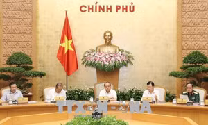 Thủ tướng Nguyễn Xuân Phúc: Hà Nội cần đảm bảo vệ sinh môi trường khu vực ngập lụt