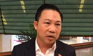 Bí thư không phải người địa phương: Nên tổ chức thí điểm