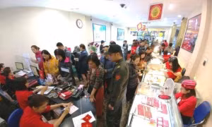 Giá vàng trong nước đảo chiều đi lên trước ngày Thần tài