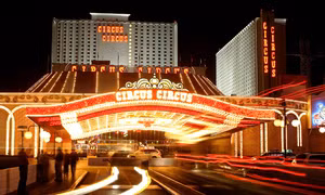 Hai du khách Việt Nam bị đâm chết tại sòng bài Las Vegas, Mỹ